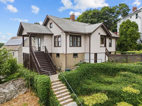 6 Chase Rd, Lynn, MA 01904