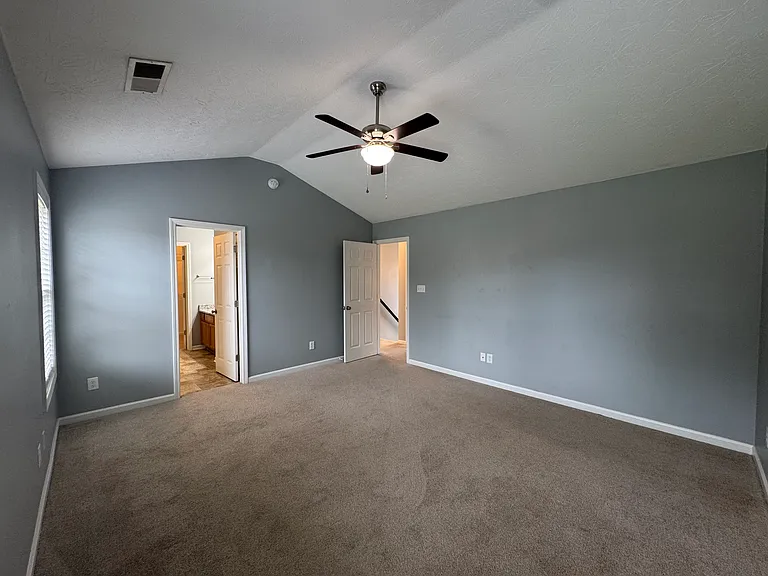 111 Warren Pass — Photo 27