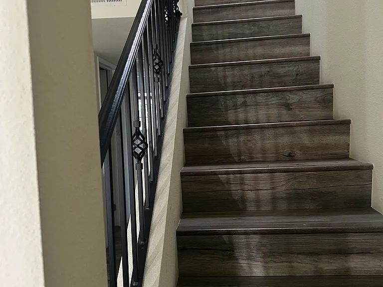219 S Redwood Ave #6 — Photo 7