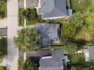 1073 Kent Ave E, Oakville, ON L6H 1Z7