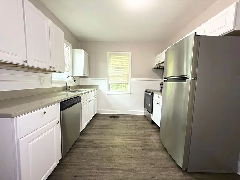 1708 Hunt Rd — Photo 9