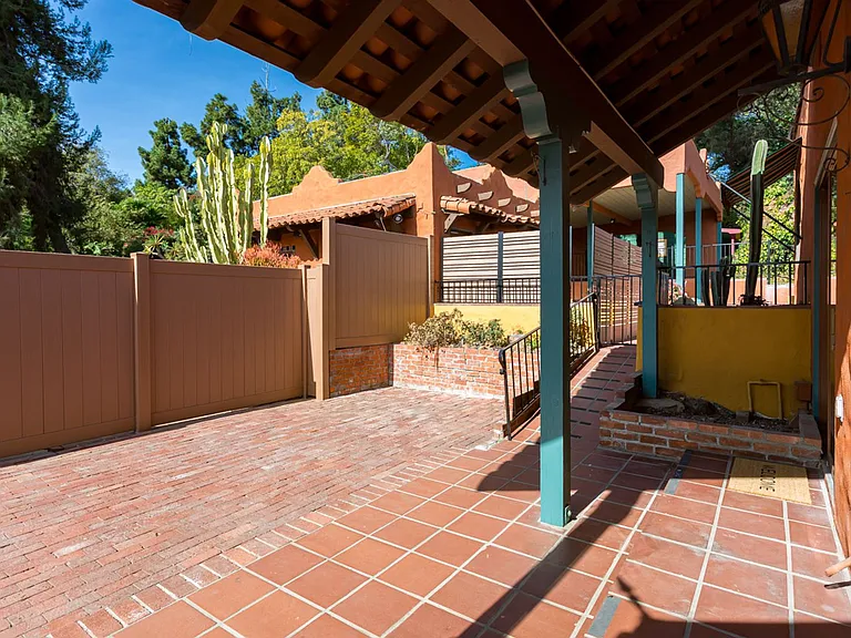 8873 Golf Dr — Photo 31