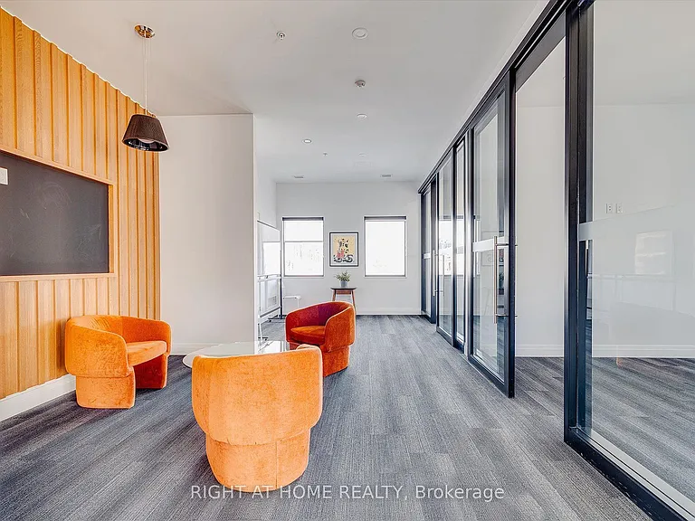 181 King St S #803 — Photo 21