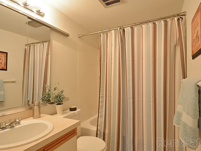 Cavalier Country Club Apartments — Photo 6