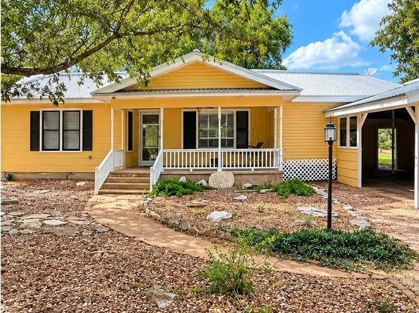 5706 Anders Daniels Rd, La Grange, TX 78945