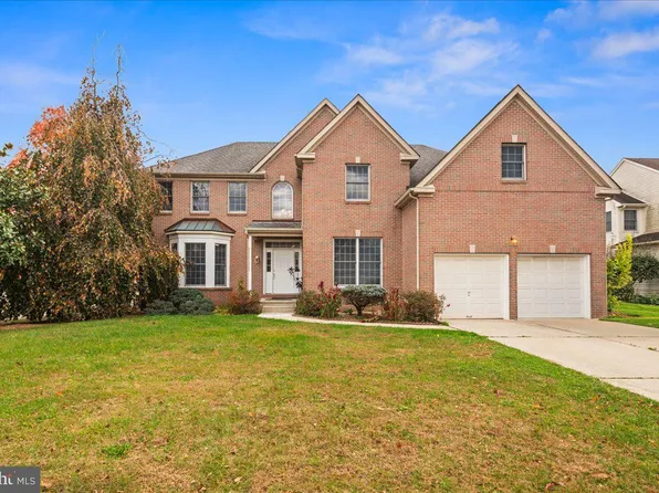 1 Gardengate Ct, Columbus, NJ 08022