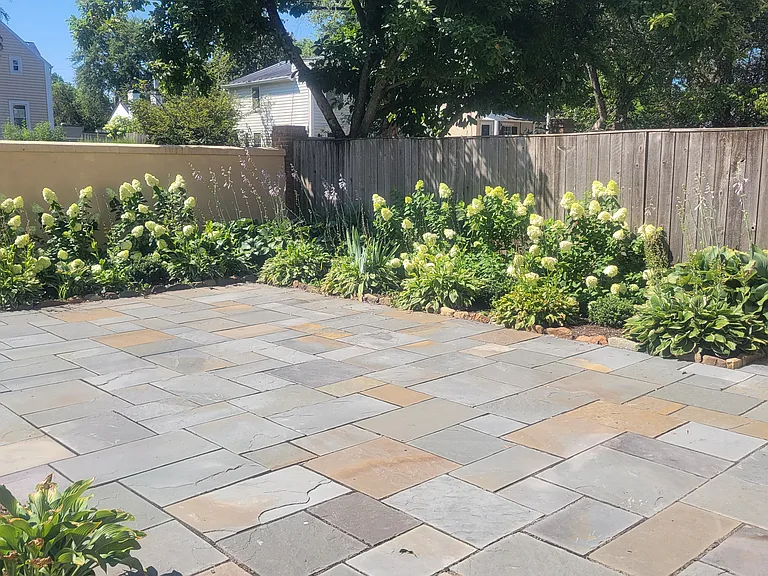 216 E Marshall St — Photo 24