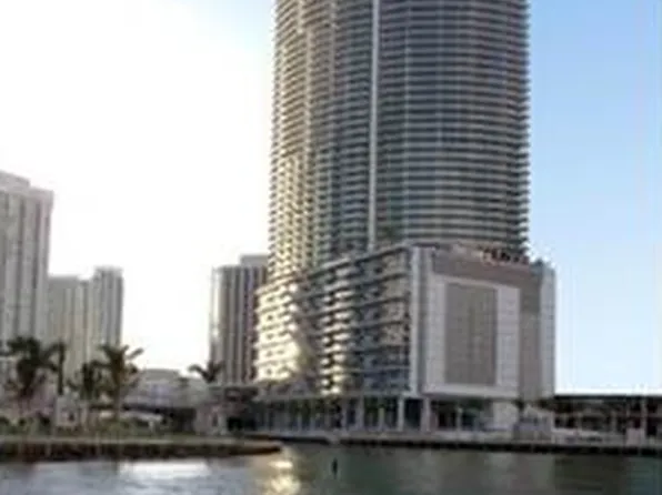 200 Biscayne Blvd #4005, Miami, FL 33131