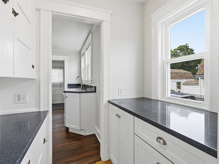 45 Adams St #45 — Photo 8
