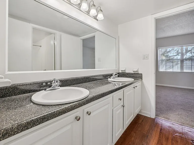 The Park at Chesterfield Apartment Homes — Photo 59