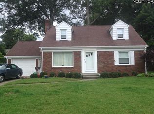 715 Annawan Ln, Youngstown, OH