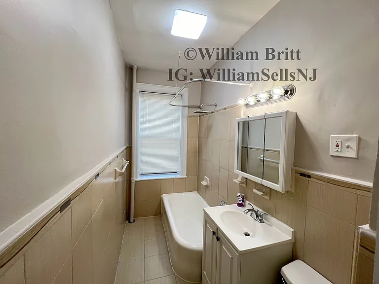 115-117 Fairview Ave #39 — Photo 4