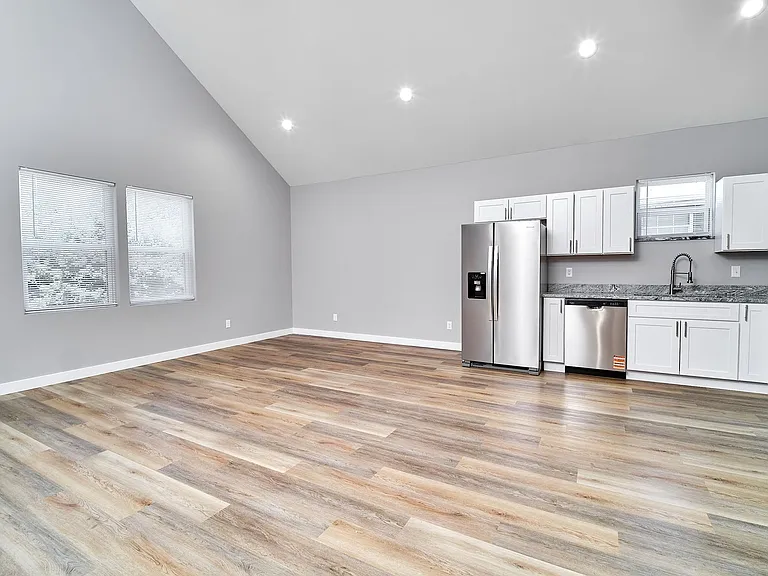 415 N Dequincy St — Photo 8