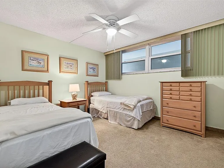 7625 Sun Island Dr S #207 — Photo 20