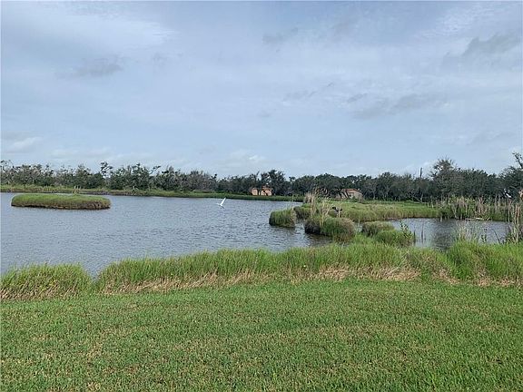 3rd image of 1401 Poinciana