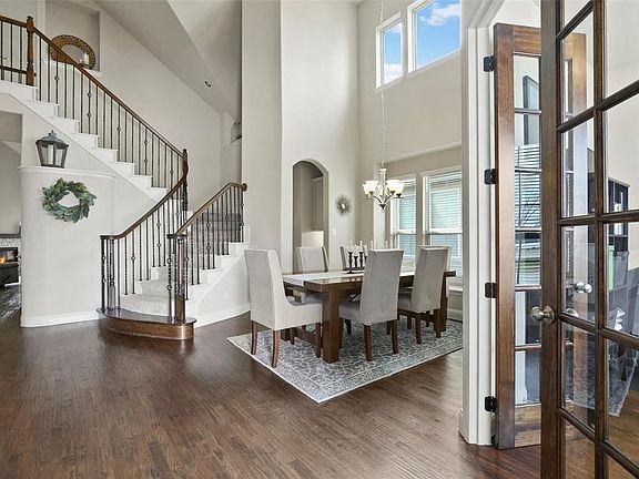 4th image of 1820 Monahan Dr