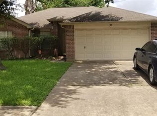 6911 Creek Village Dr, Katy, TX 77449