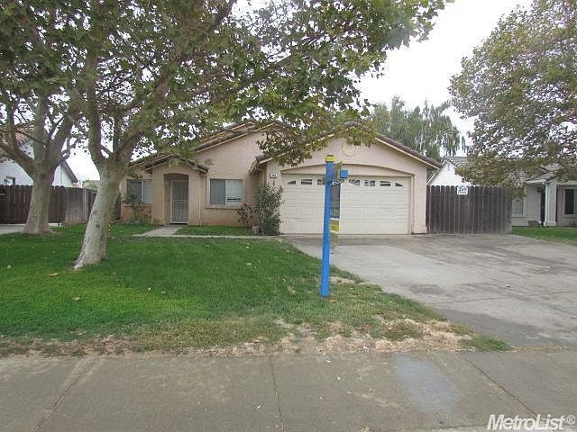 1st image of 369 S Maag Ave