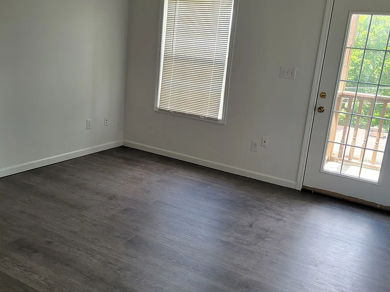 1425 College Heights Rd — Photo 15