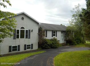 234 Harvest Hill Dr, Effort, PA 18330