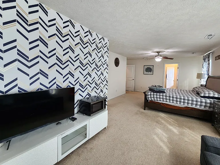 7014 Emerald Bay Ave NW — Photo 23