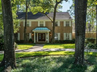 50 Williamsburg Ln, Houston, TX 77024