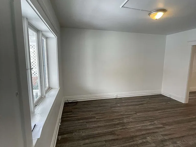 136 S Spring Ave #136 — Photo 9