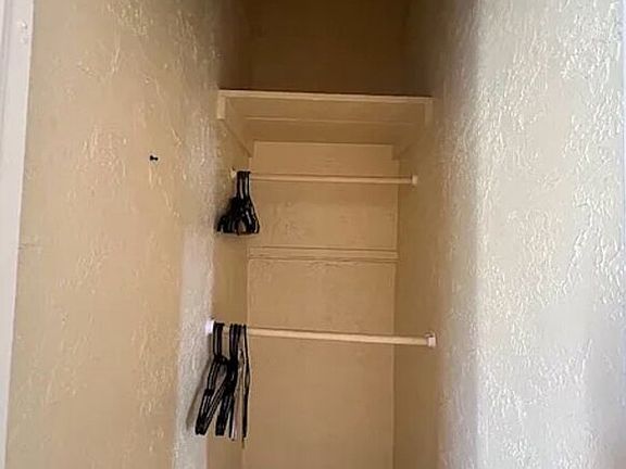 3rd image of 1216 W State St Unit 4