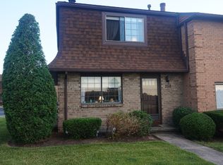 208 Surrey Hill Way, Rochester, NY 14623