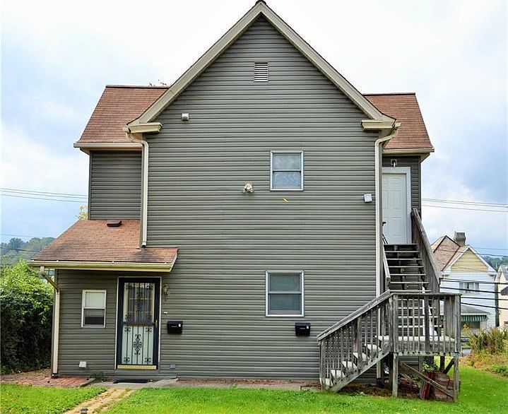 Welcome to 140 Henderson Ave - the main entrance is in the rear.