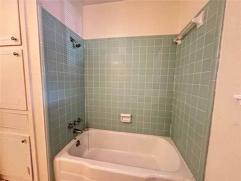 111 Driftwood Dr — Photo 18