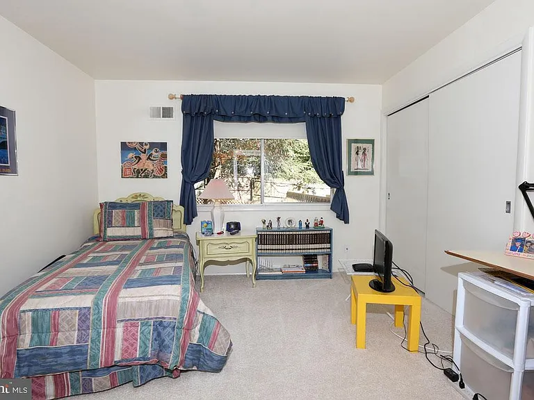 6900 Heatherhill Rd — Photo 22