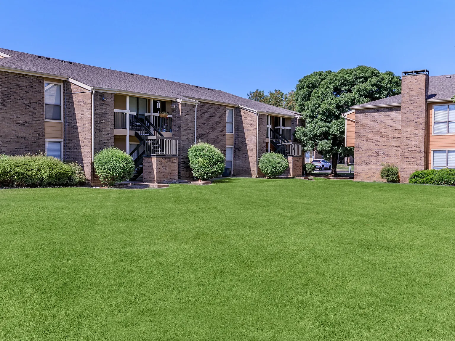 Somerset Park At Union Apartments — Photo 2