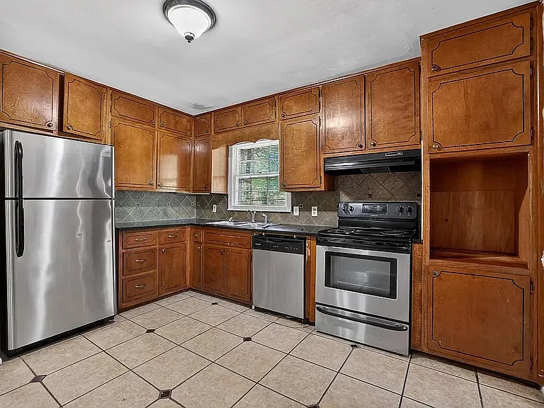 516 Argonne Dr — Photo 8