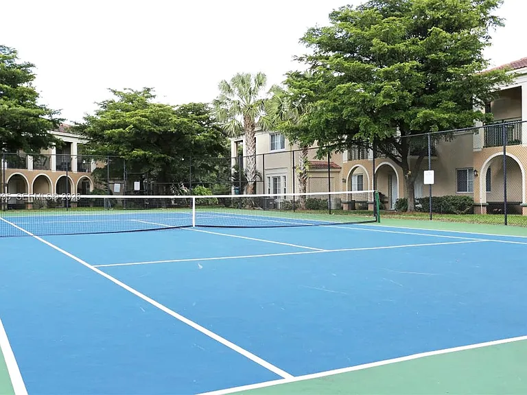 2501 Centergate Dr #203 — Photo 25