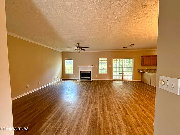 4th image of 1624 Poplar Hill Rd