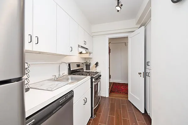Sold by Keller Williams NYC | media 3