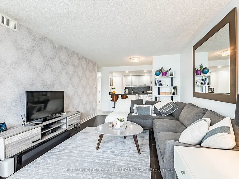 2091 Hurontario St #307 — Photo 26