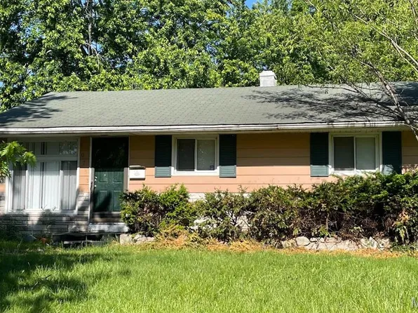 10753 Spring Garden Dr, Saint Louis, MO 63137