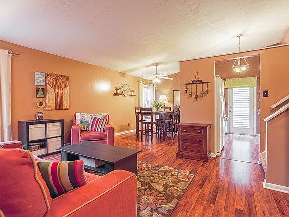5th image of 1305 Tallberry Dr