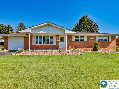 3016 Coplay Ln, Whitehall, PA, 18052