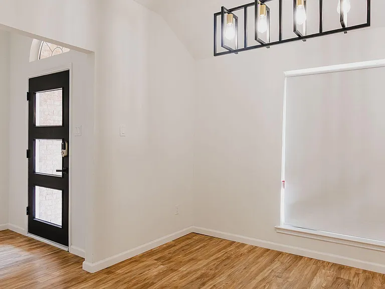 8805 Barton Creek Dr — Photo 9