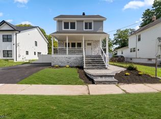 240 Berry St, Hackensack, NJ 07601