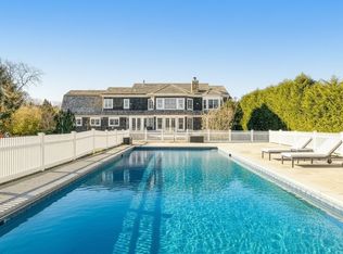 84 Tuckahoe Ln, Southampton, NY 11968