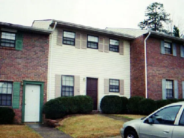 6354 Shannon Pkwy #F photo 1