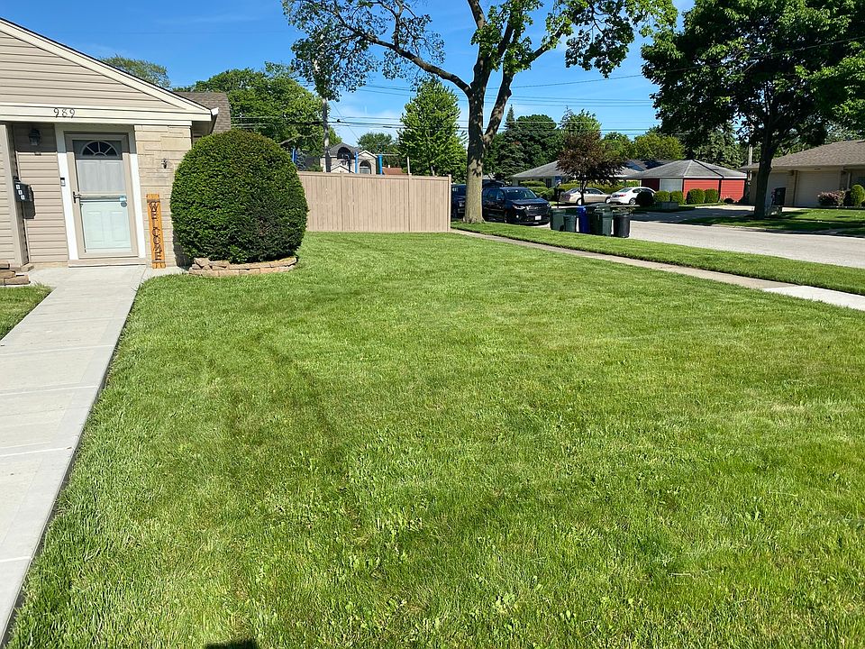 1st image of 989 E Grant Dr