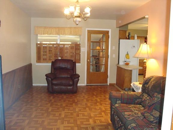 4th image of 4821 W Illinois Ave