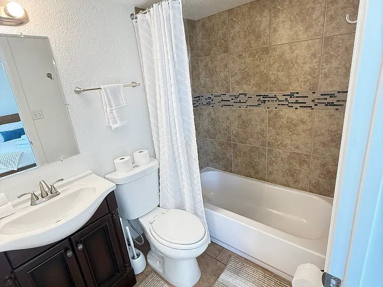 329 N 11th St #105 — Photo 7