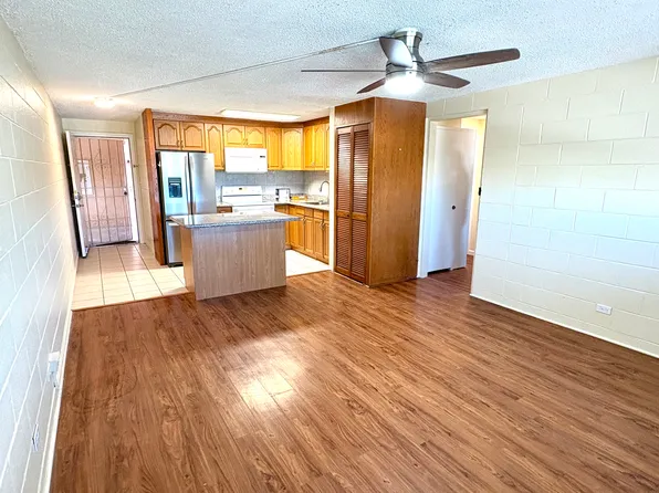 1427 Alexander St APT 307, Honolulu, HI 96822