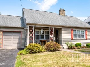 303 W Penn St, Muncy, PA 17756
